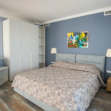 בית הארחה Lili 3*